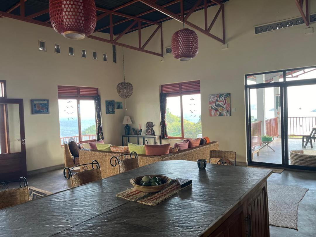 Amazi Land Home And Farm Stay Kibuye Buitenkant foto
