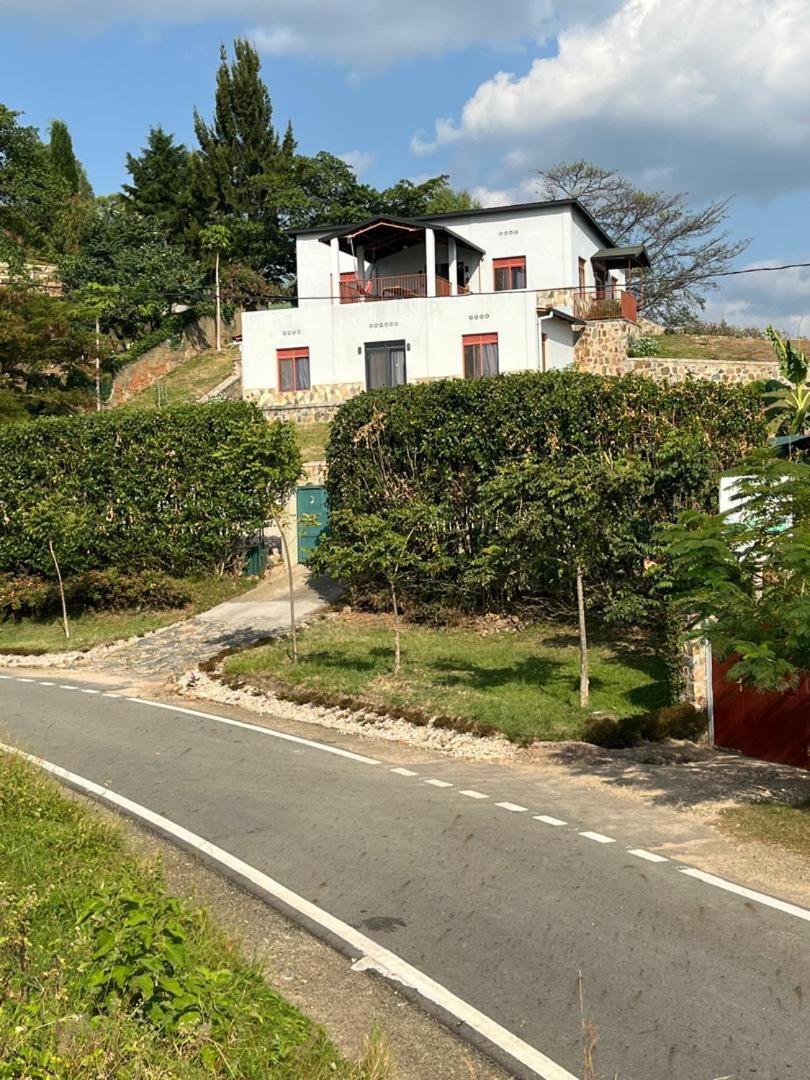 Amazi Land Home And Farm Stay Kibuye Buitenkant foto