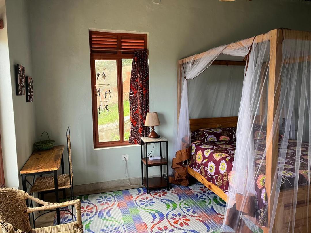 Amazi Land Home And Farm Stay Kibuye Buitenkant foto